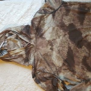 Browning boys large 10/12 hooded shirt with neck gaiter